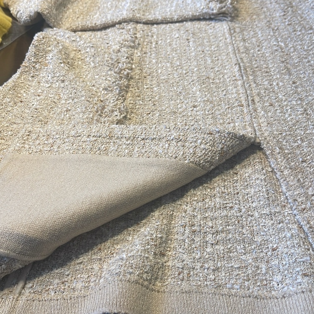 St. John crème eyelash plaid jacket Size 14 - Picture 3 of 9